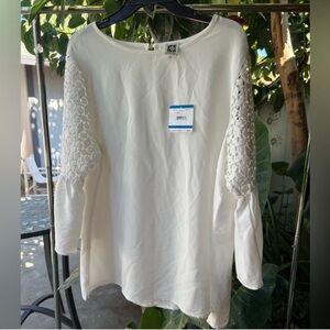 NWT Anne Klein lily blouse